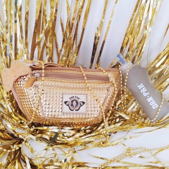 ✨ Dan-Pak Gold Flask Fanny Pack - Picture 7 of 7